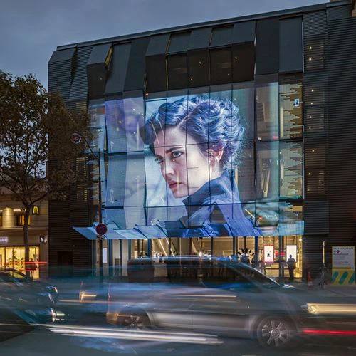 Медиафасад-сетка Giant4